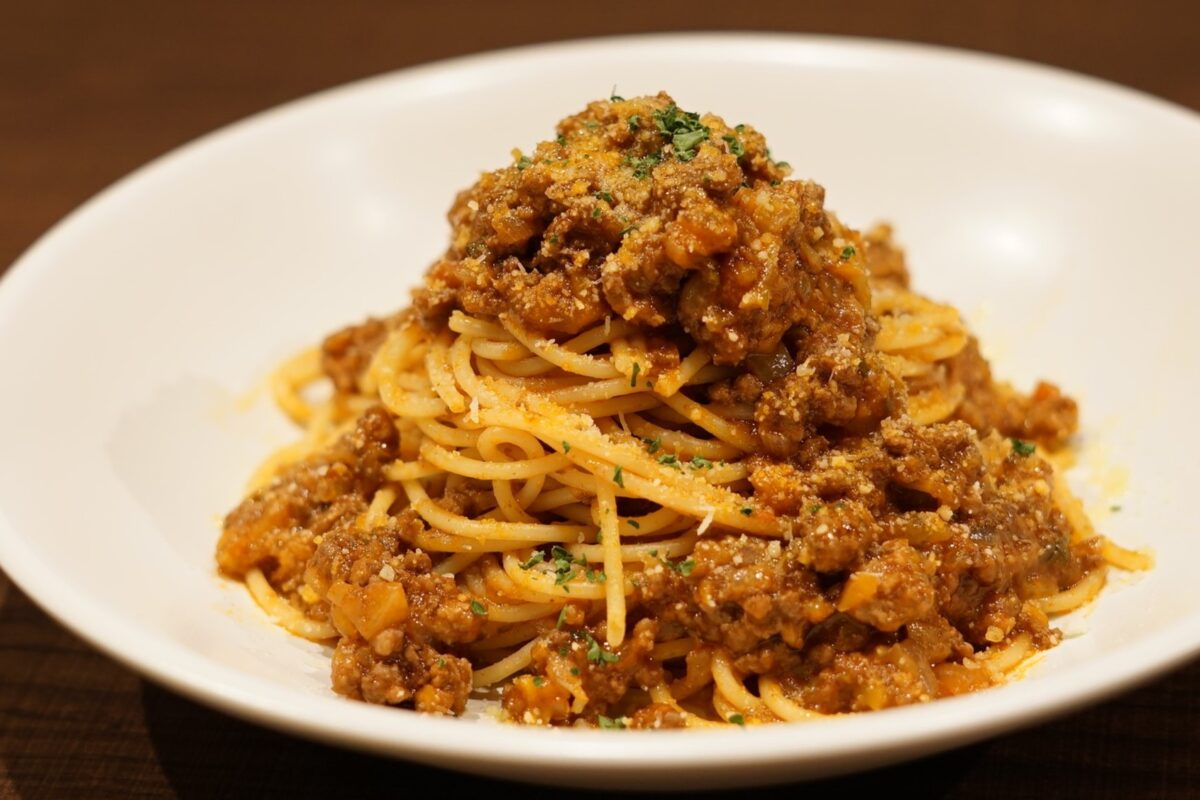 04パスタ_香味野菜たっぷりボロネーゼ2